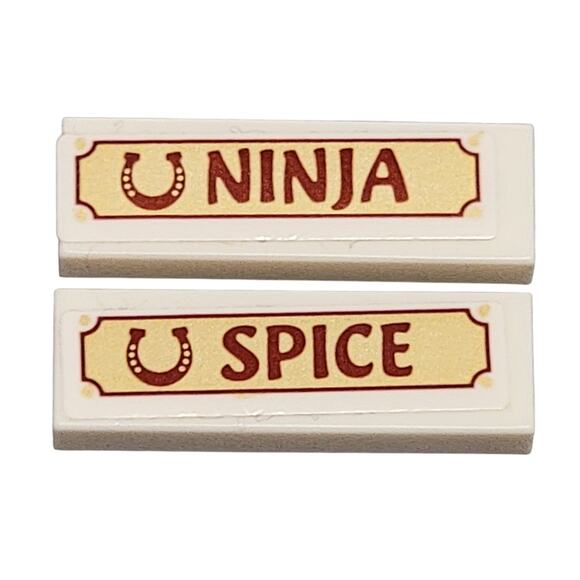 LEGO Ninja Spice Horse Nameplates Lot 2 Pc 1x2 41126 Heartlake Riding Club Parts - Picture 1 of 2